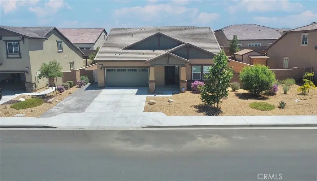 11745 Sierra, Victorville