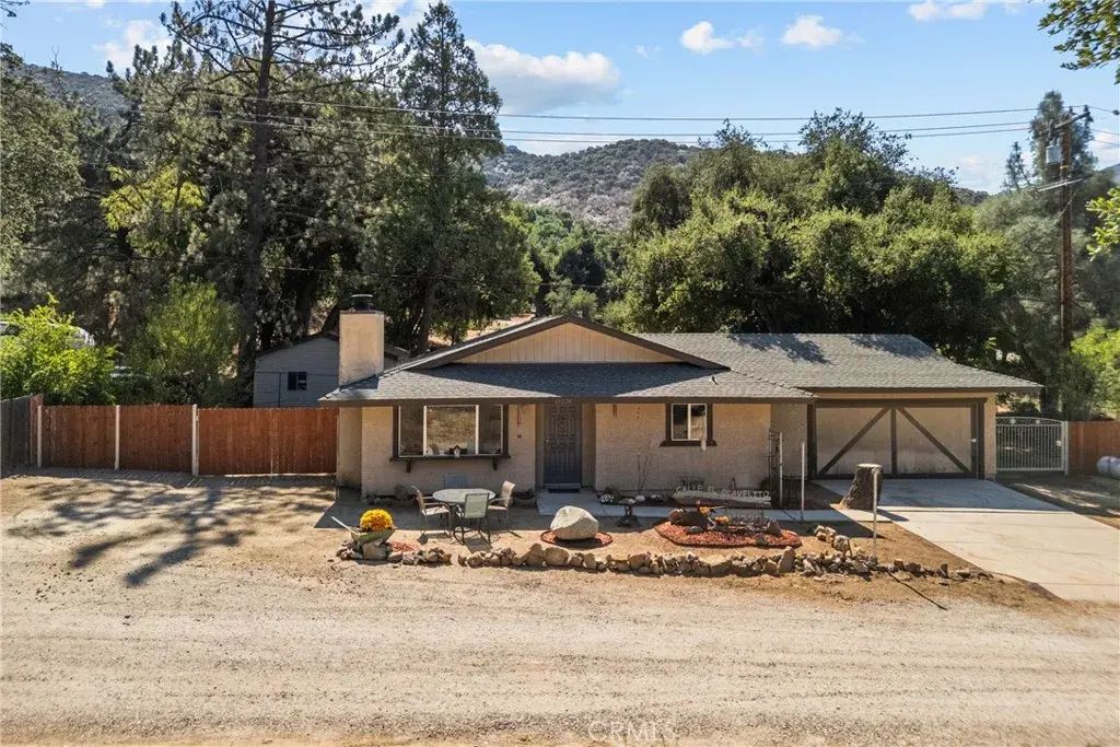 40220 Calle El Clavelito, Green Valley