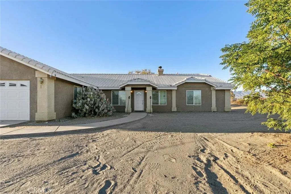 4427 Begonia Road, Phelan
