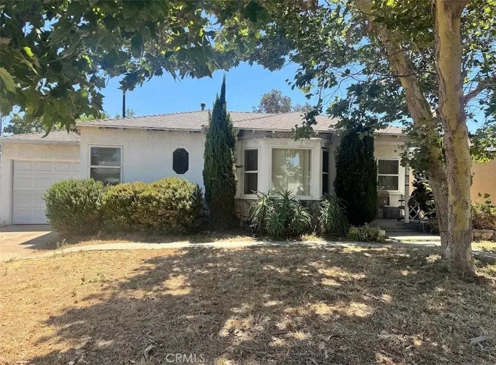 2116 N Screenland Drive, Burbank