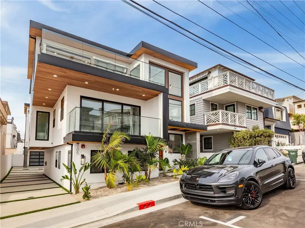 705 2nd Street, Hermosa Beach