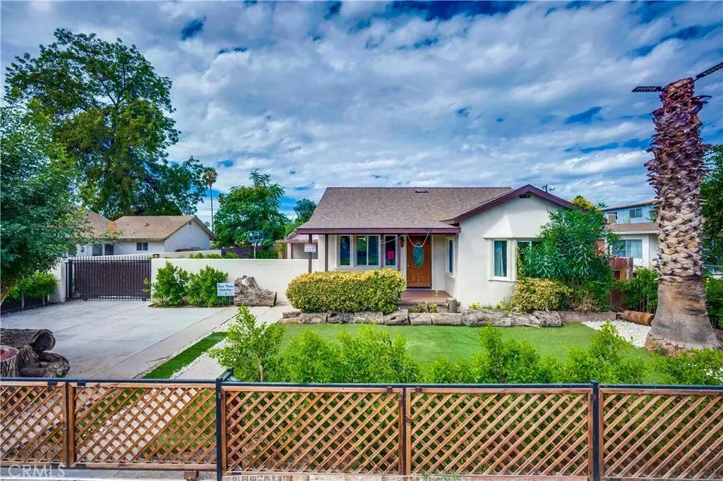 7122 Barton, San Bernardino