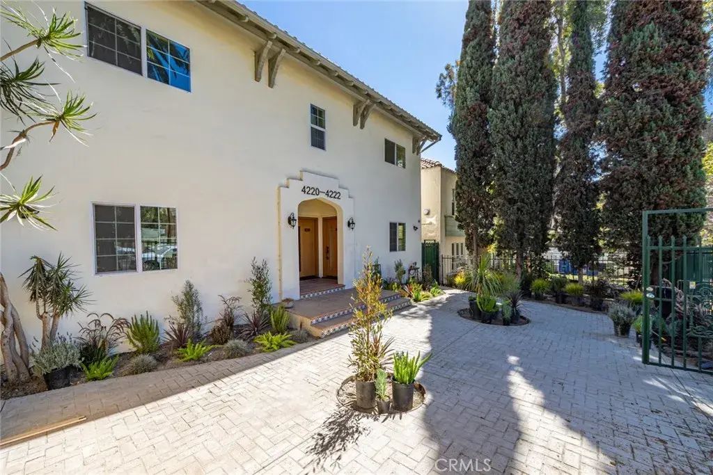 4222 W Adams Blvd, Los Angeles