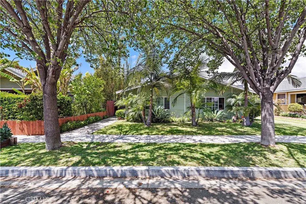 329 Orizaba Avenue 2, Long Beach