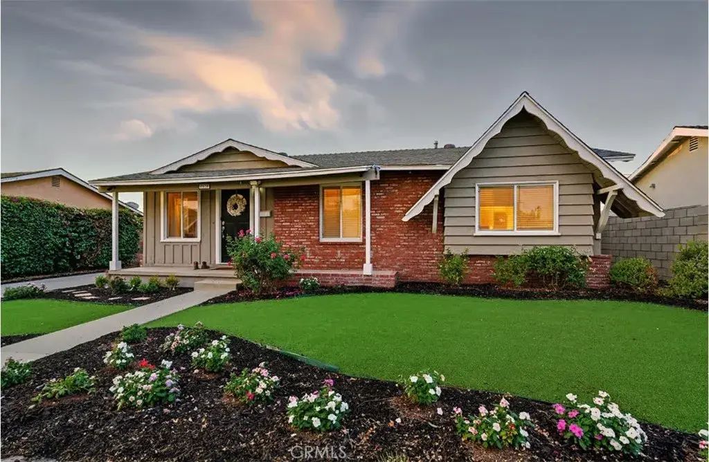 7575 El Escorial, Buena Park