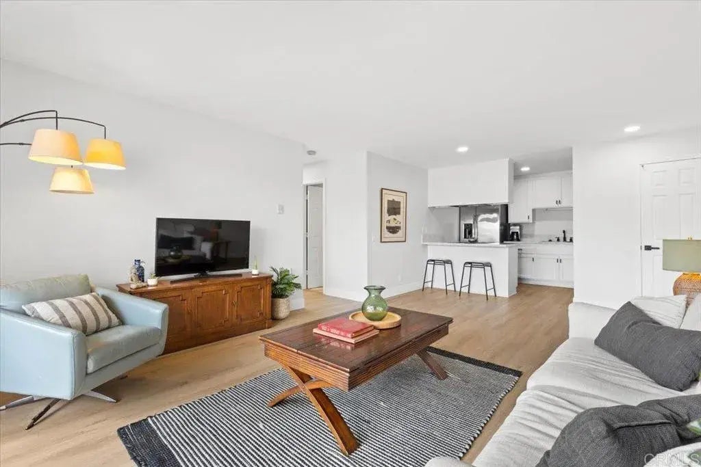 2352 Hosp Way 245, Carlsbad