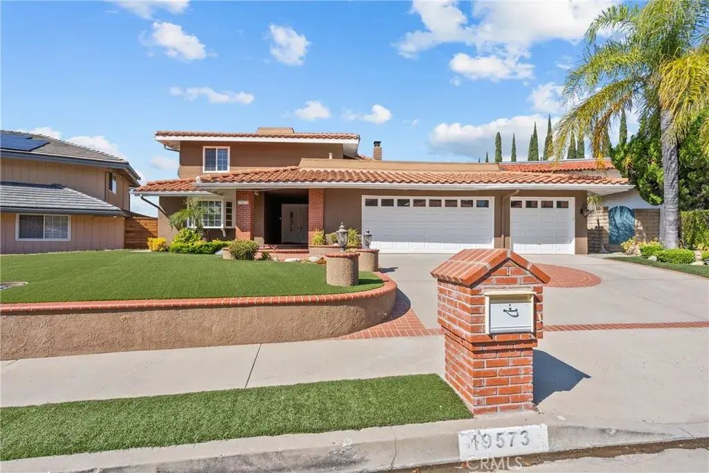 19573 Pine Valley Avenue, Porter Ranch