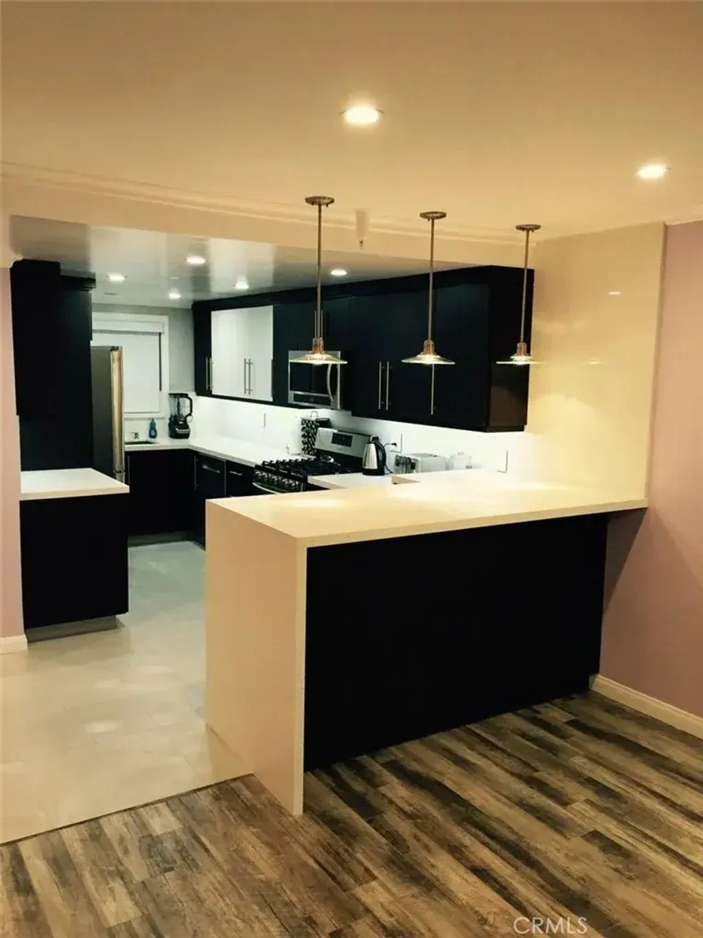 15114 Sherman Way 106, Van Nuys