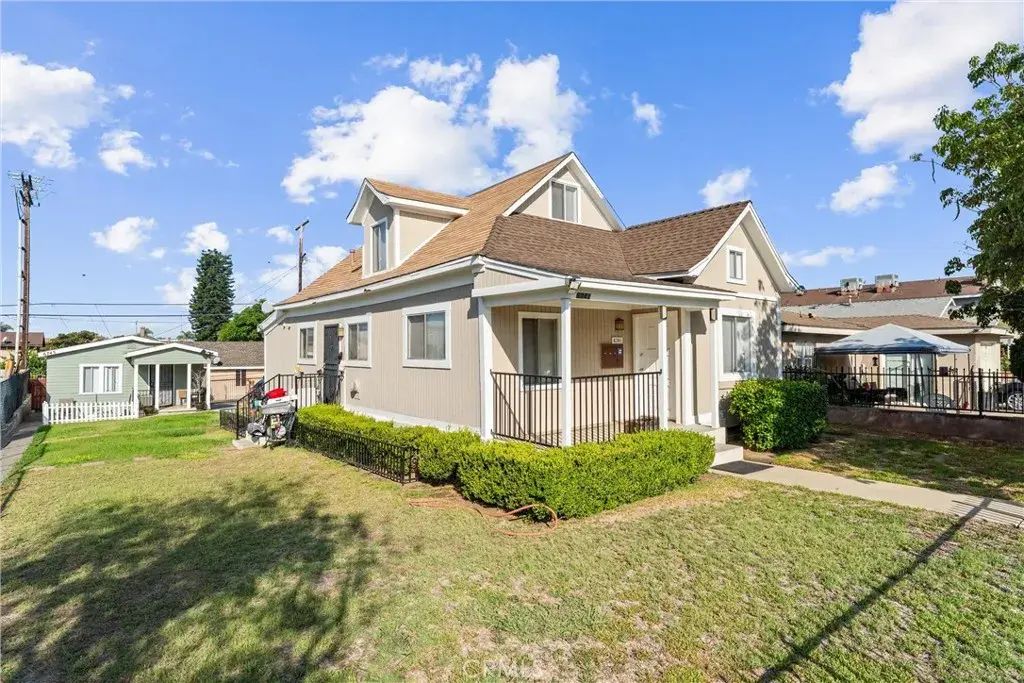 6741-6745 Newlin Avenue, Whittier