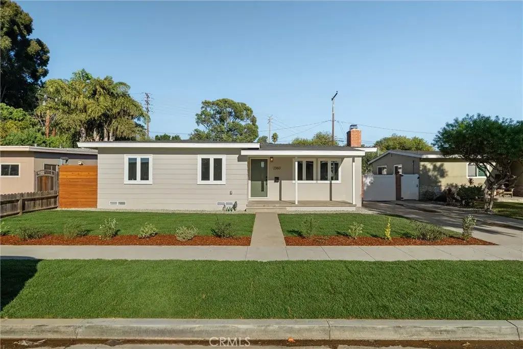 2360 Fanwood, Long Beach
