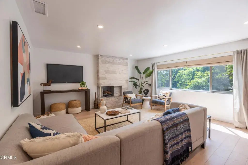 1329 Harvard Street 6, Santa Monica