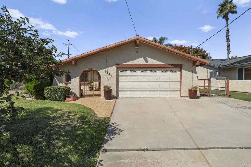 1114 Maryland Drive, Vista