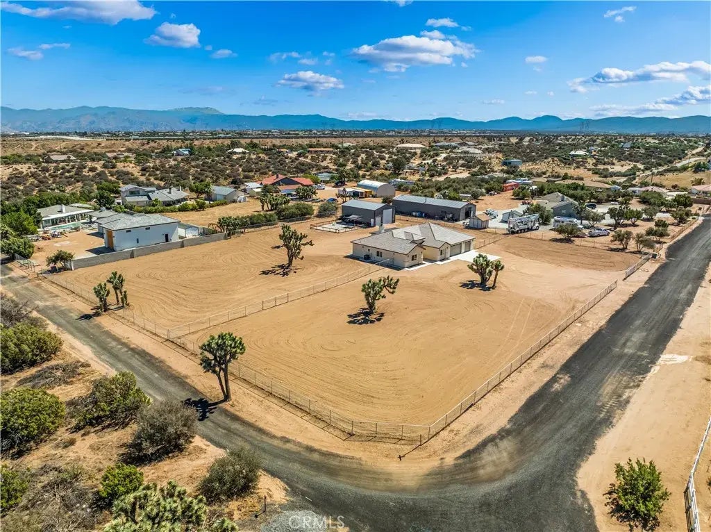 7453 Daisy Road, Oak Hills