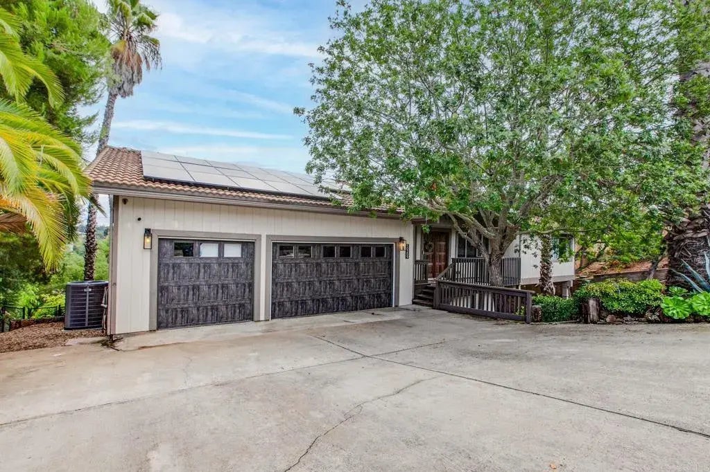 10209 Sage Hill Way, Escondido