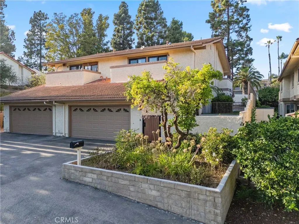 73 Paseo Esplendido, Camarillo