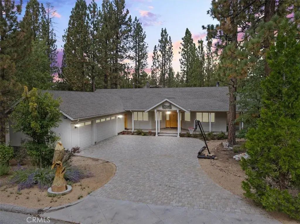 42218 Heavenly Valley, Big Bear Lake