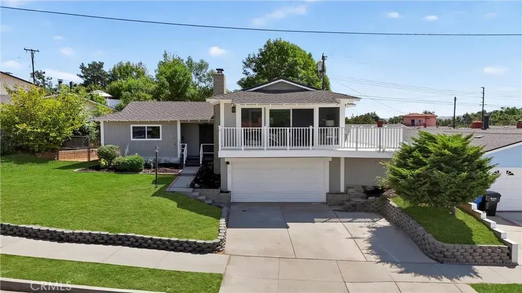 352 Temmera Lane, Glendora