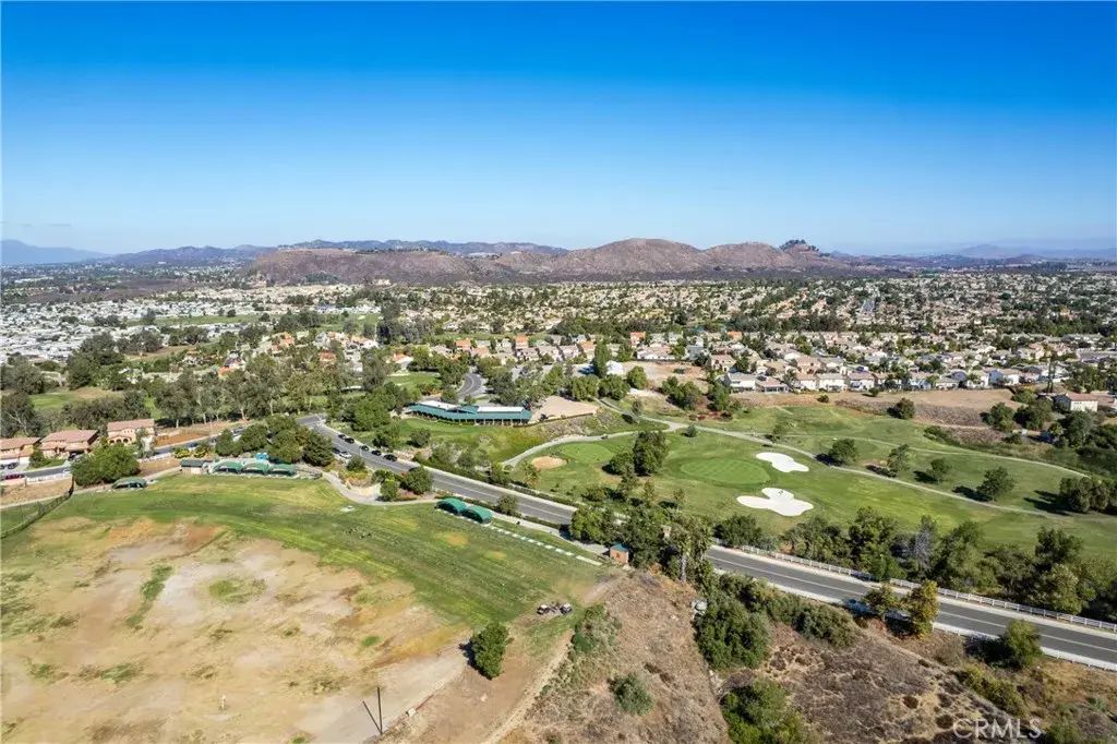 38653 Falkirk Drive, Murrieta