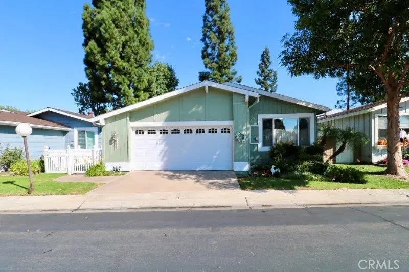 1529 Canyon Lake 140, Santa Ana