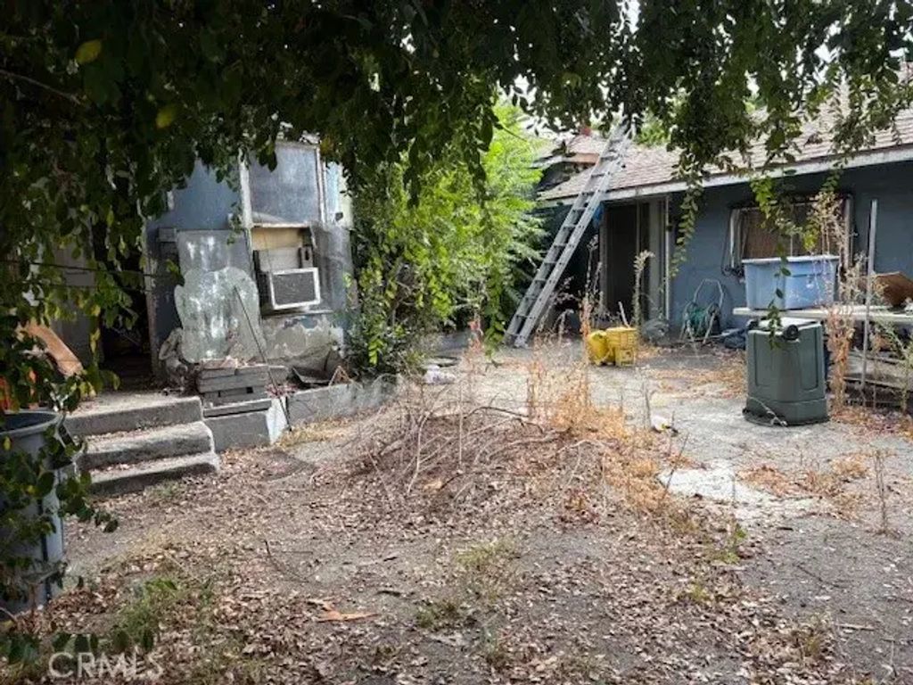 452 N Lomita, Burbank