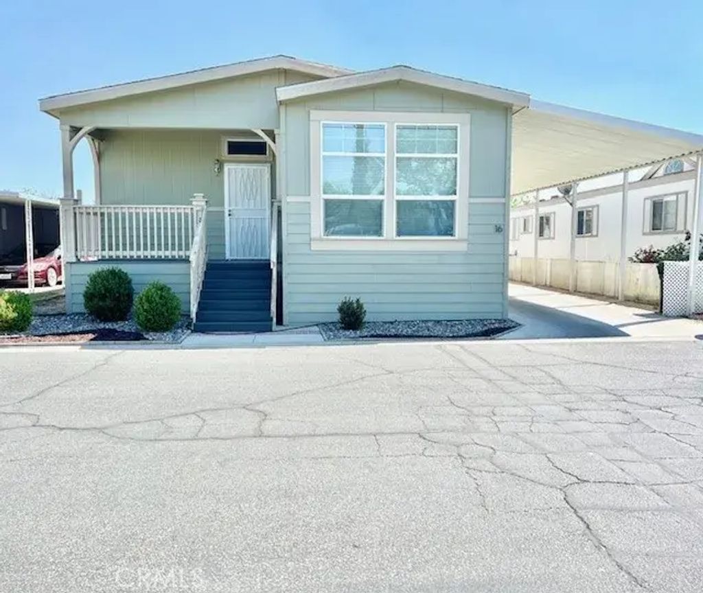 4444 E Avenue R 16, Palmdale