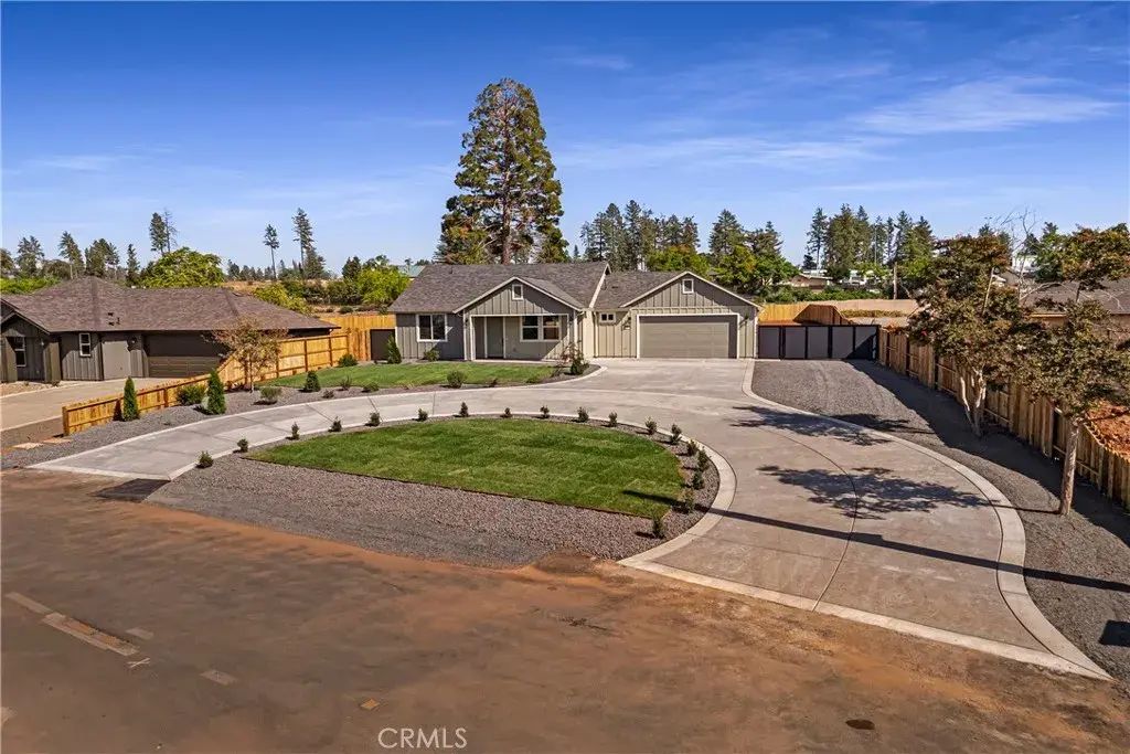 817 Camellia Drive, Paradise