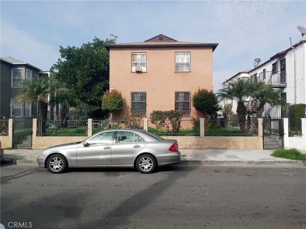 1925 W 35th Street, Los Angeles