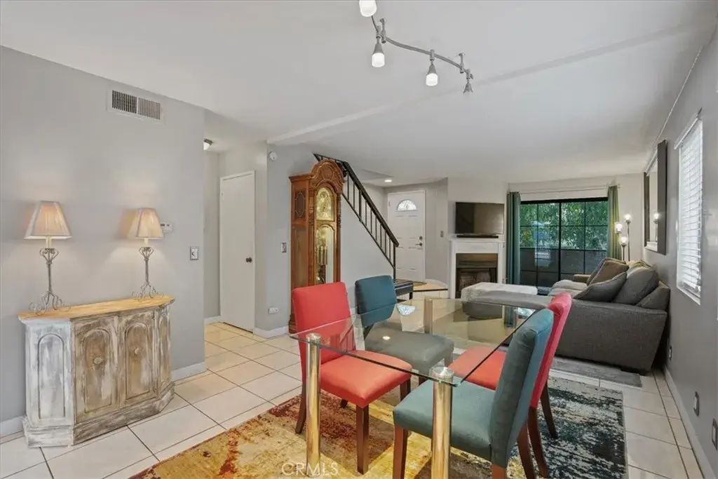 15045 Nordhoff St. 116, North Hills