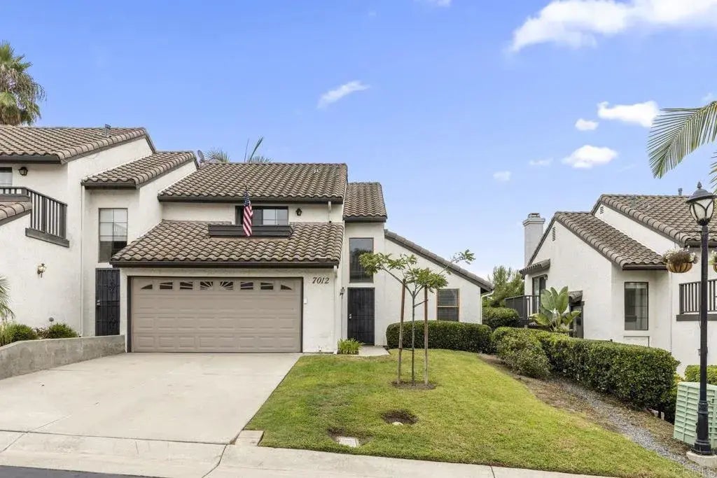 7012 Goldenrod Way, Carlsbad
