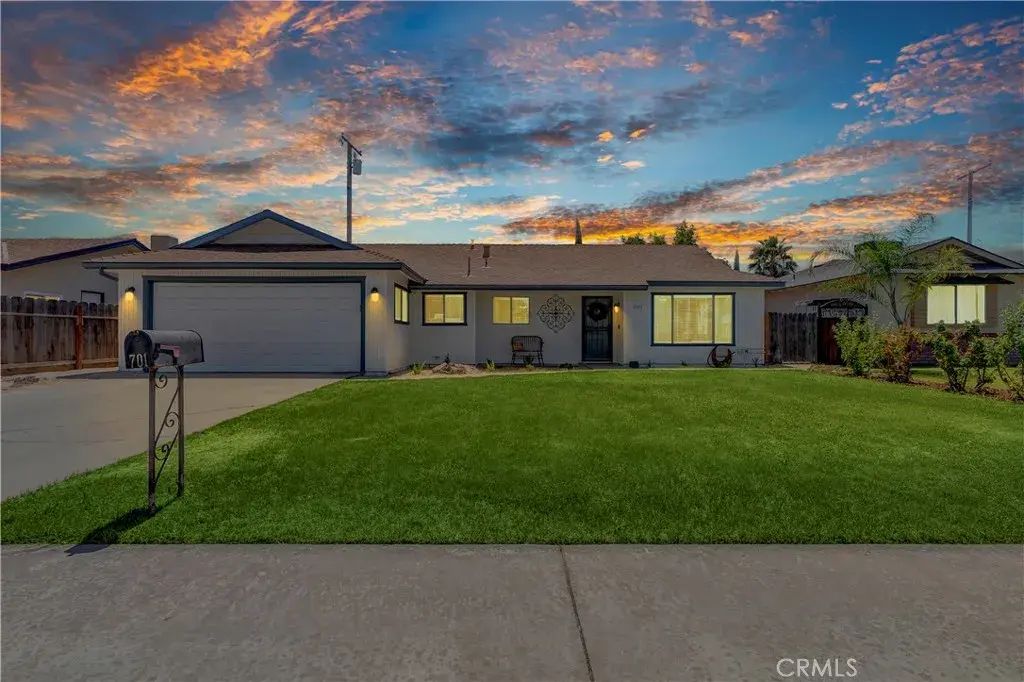 701 Theta Avenue, Porterville