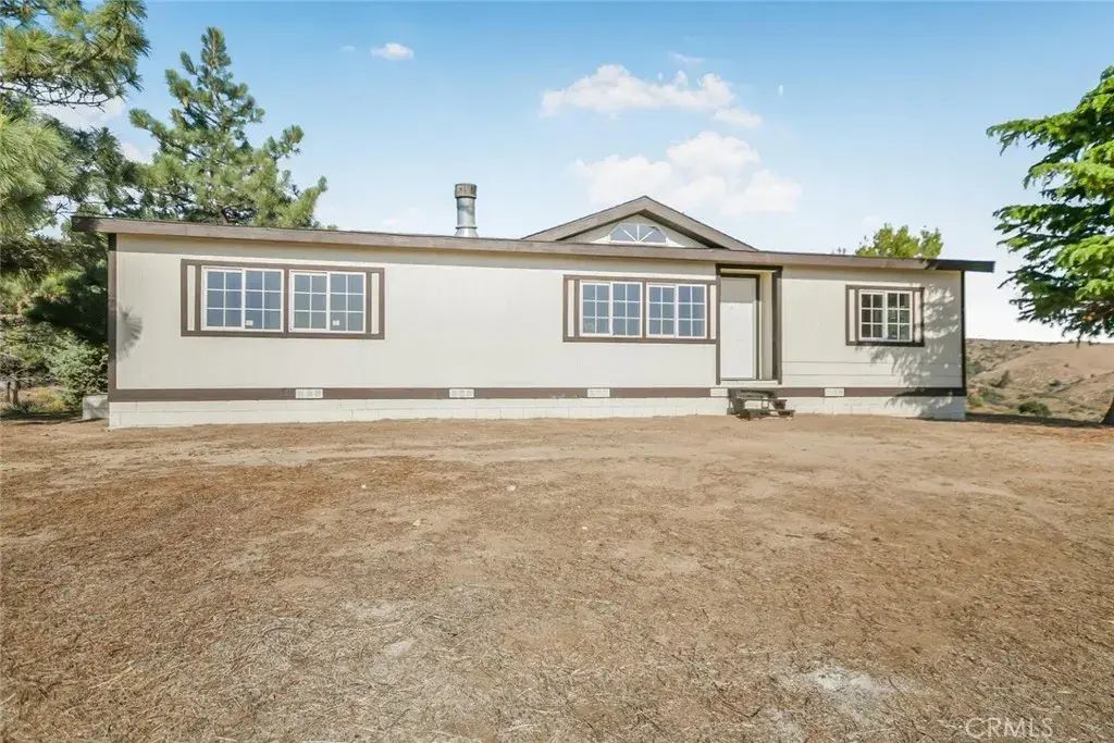 46305 Kings Canyon Road, Lancaster