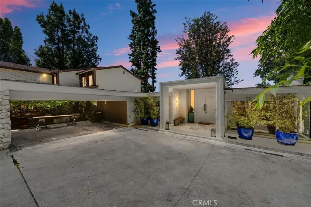 4781 Galendo Street, Woodland Hills