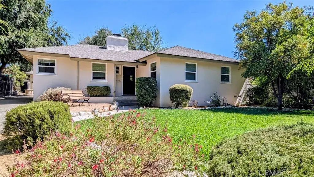 1420 Guadalajara Place, Claremont