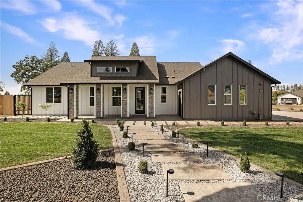 824 Camellia Drive, Paradise