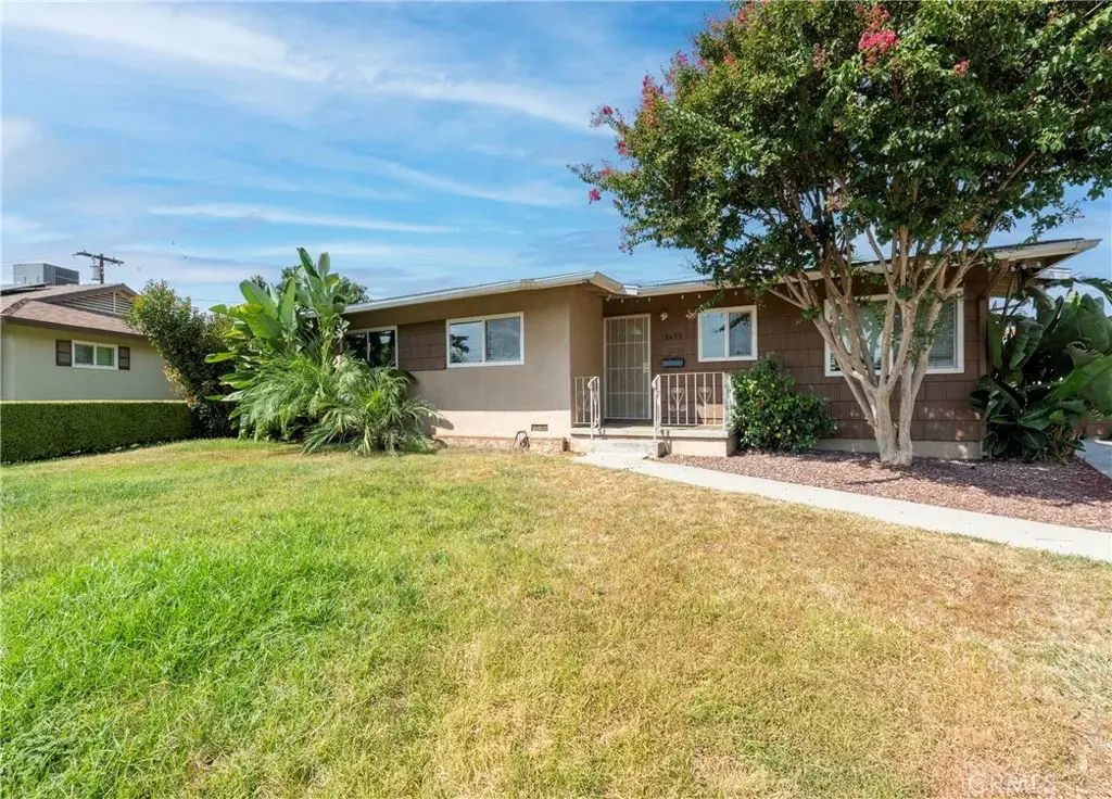 8653 Larkin, Riverside