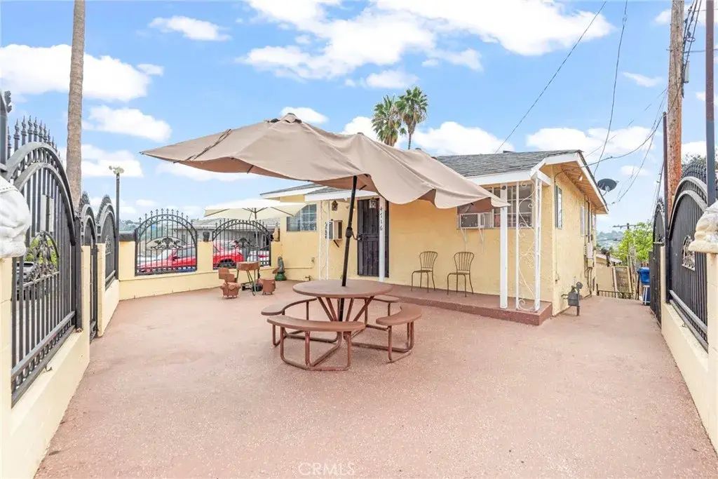 4716 Del Paso Court, Los Angeles
