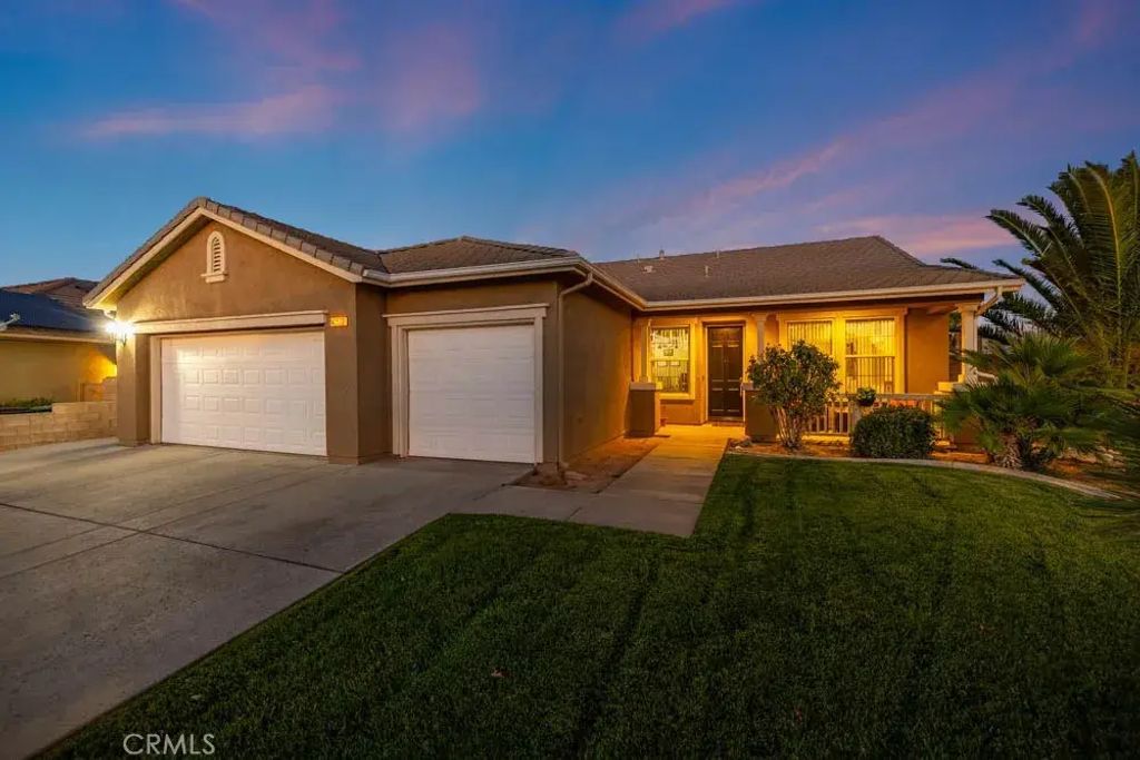 42532 Marsuerite Way, Lancaster