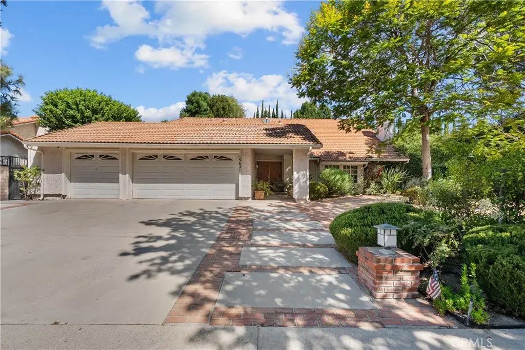 19621 Citronia, Northridge