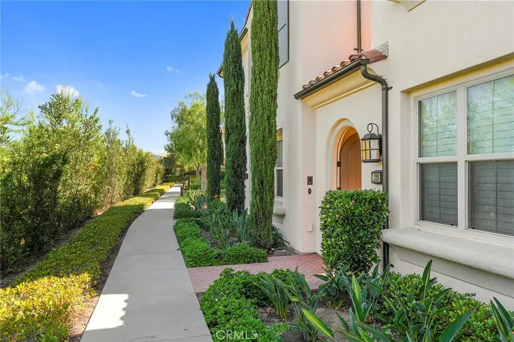 129 Thornhurst, Irvine