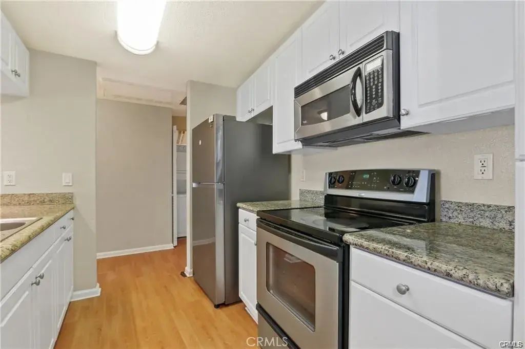 838 Pine Avenue 402, Long Beach