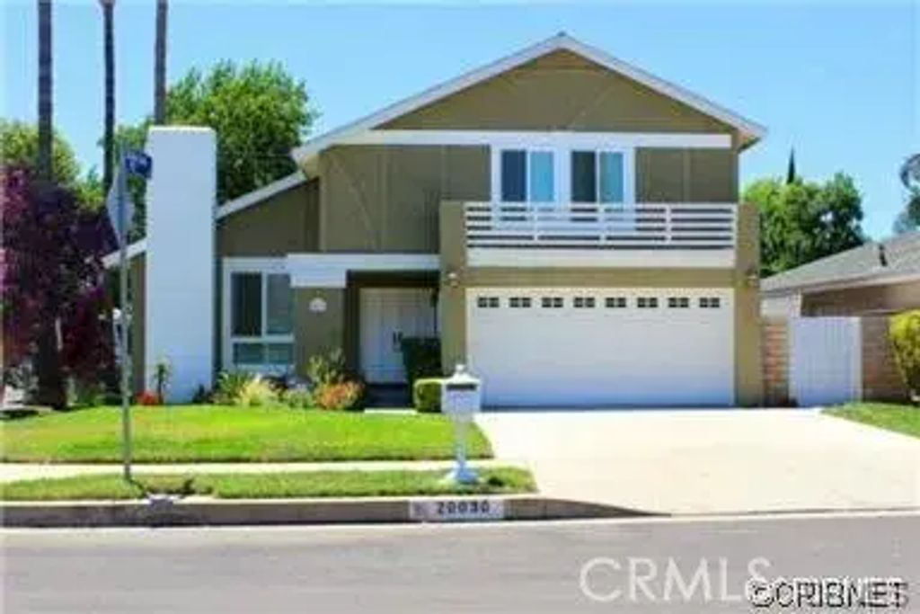 20030 Blythe Street, Winnetka
