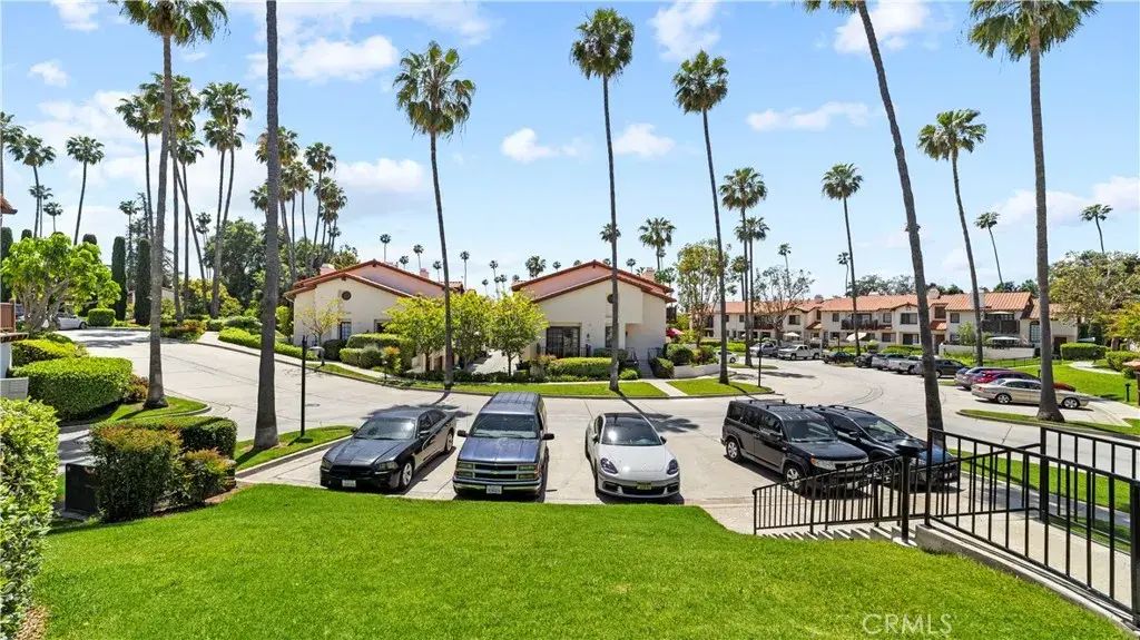 402 E Bougainvillea, Glendora