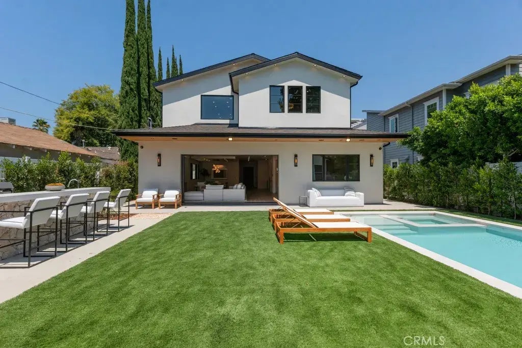 12420 Milbank Street, Studio City