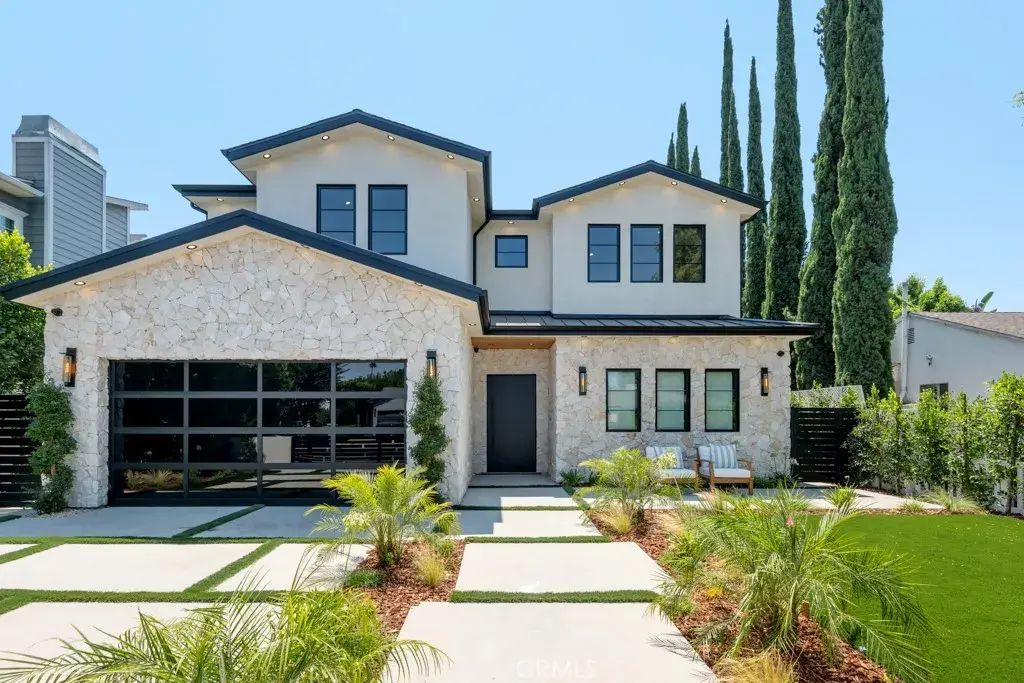 12420 Milbank Street, Studio City