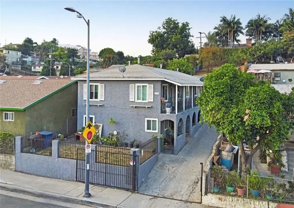 2770 Marengo Street, Los Angeles