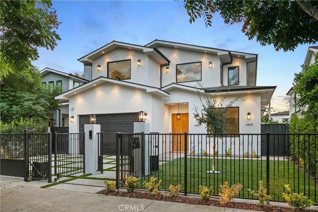 4437 Calhoun Avenue, Sherman Oaks