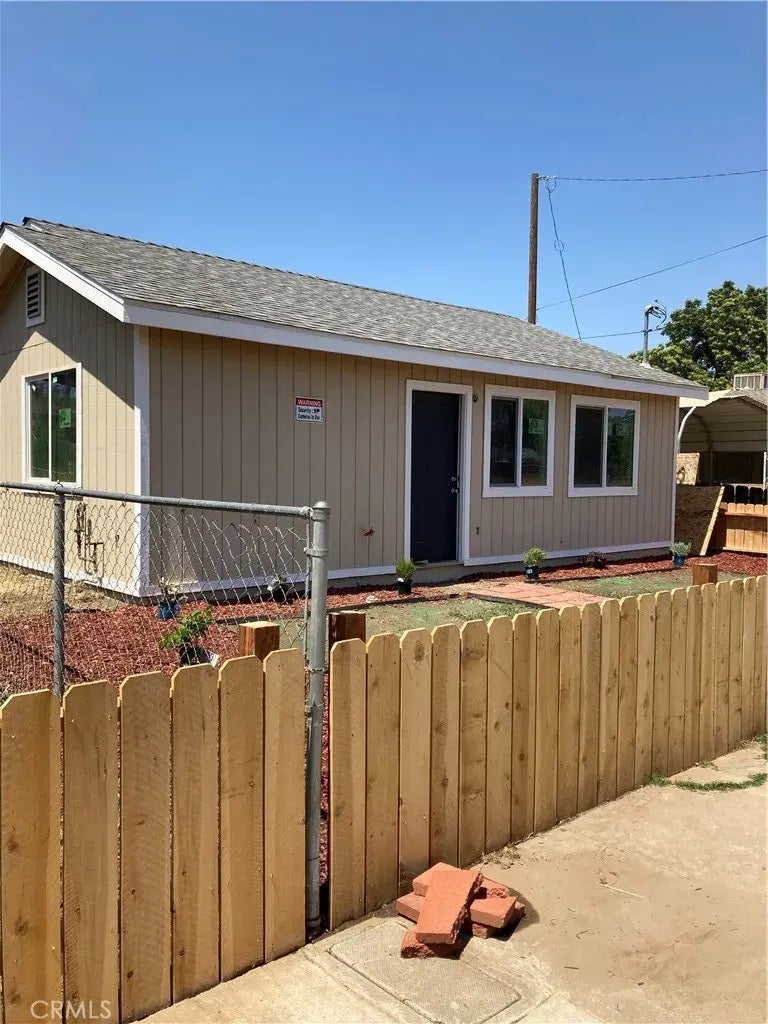 209 S Magnolia, Farmersville