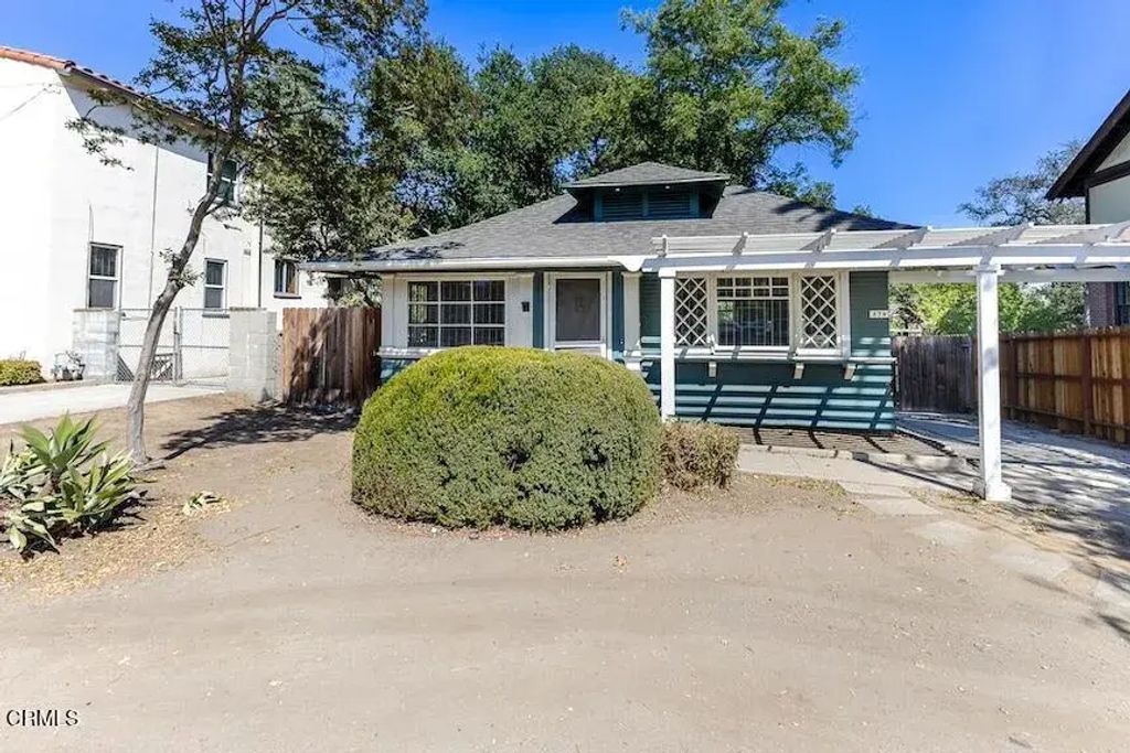 894 S Pasadena Avenue, Pasadena