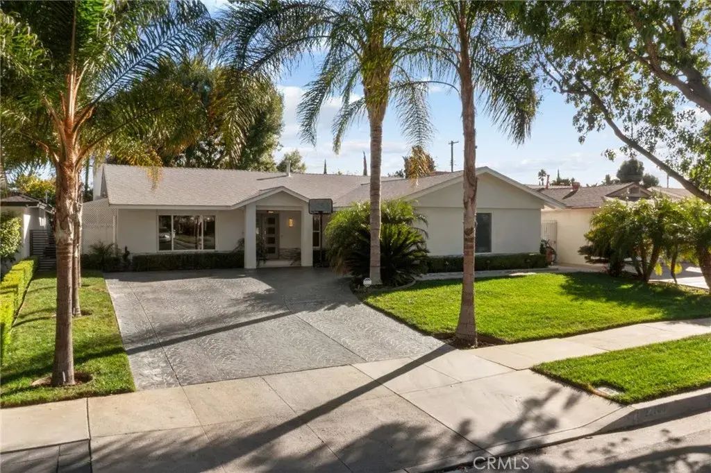 22700 Baltar Street, West Hills
