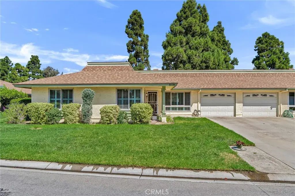 6118 Village 6, Camarillo